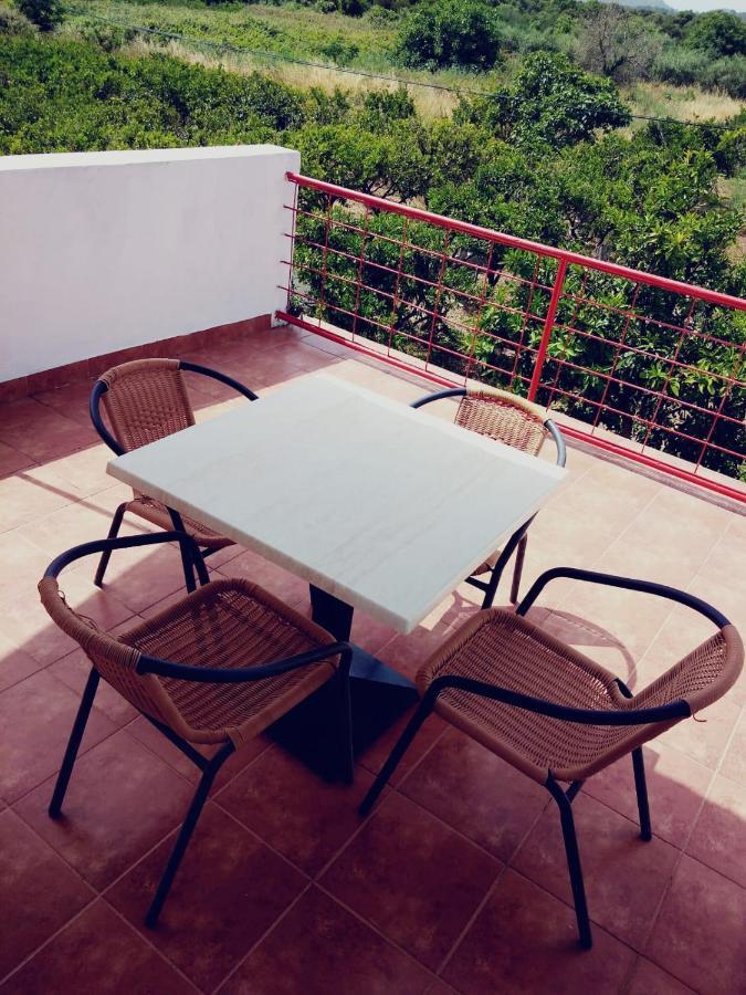 Apartmani Urlic Sreser Ngoại thất bức ảnh