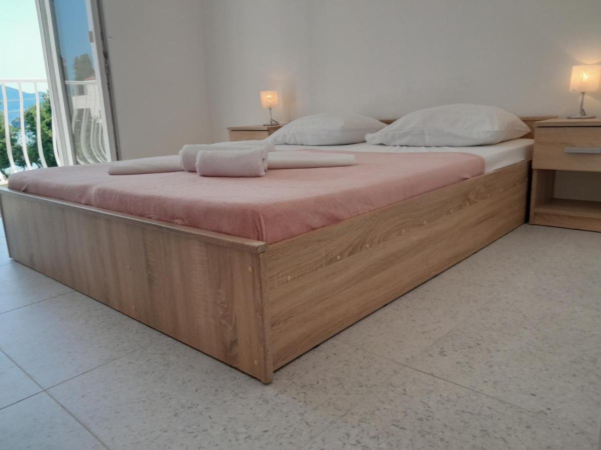 Apartmani Urlic Sreser Ngoại thất bức ảnh