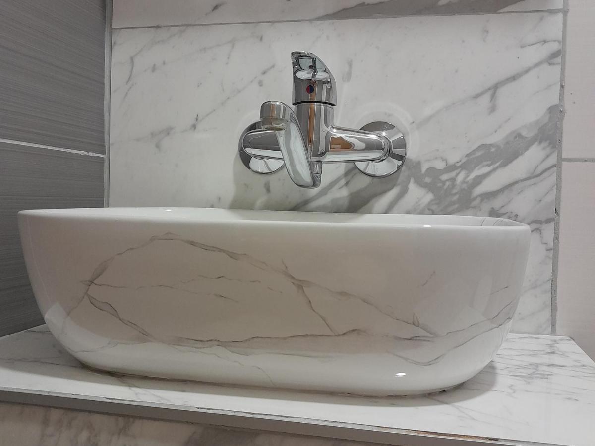 Apartmani Urlic Sreser Ngoại thất bức ảnh